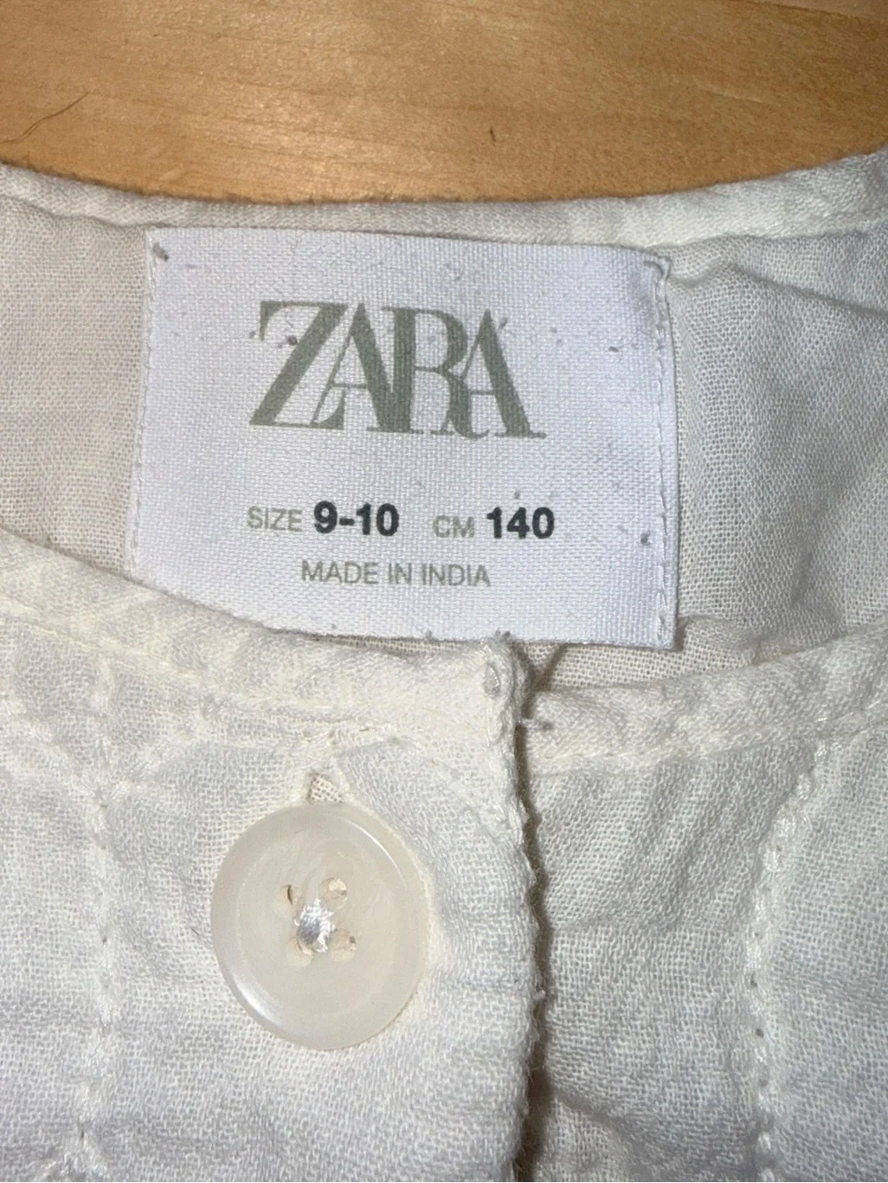 Zara adorable embroidered